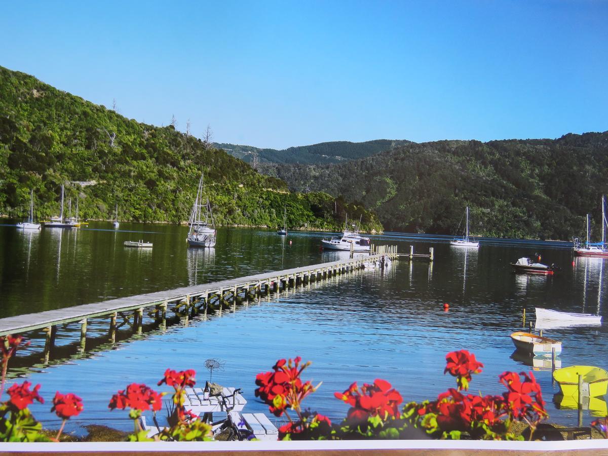 Waterfront Bed And Breakfast Picton Extérieur photo
